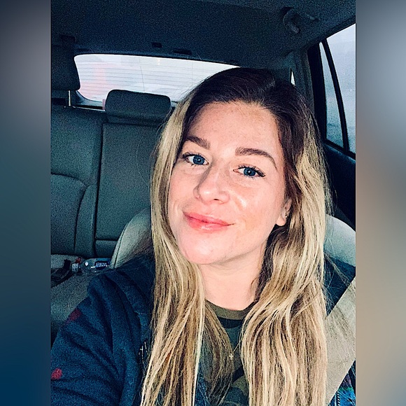 Meet your Posher, Catherine - Picture 1 of 1